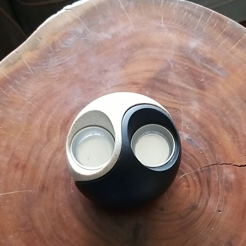 Candle holder